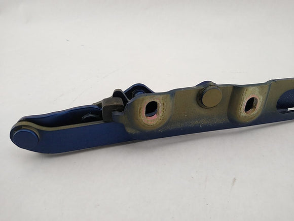 BMW 323i Pair Of Trunk Lid Hinge Brackets