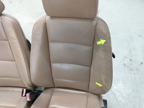 BMW 323i Pair Of Front Seat Set