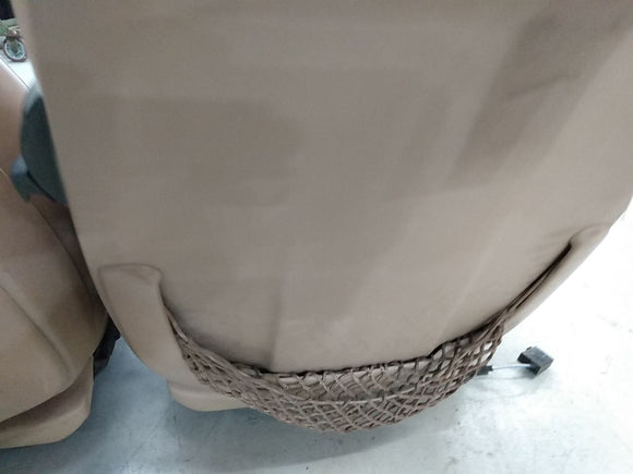 BMW 323i Pair Of Front Seat Set