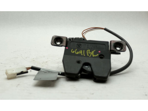 BMW 328i Trunk Lock Latch