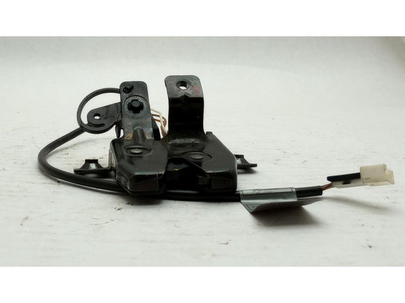 BMW 328i Trunk Lock Latch