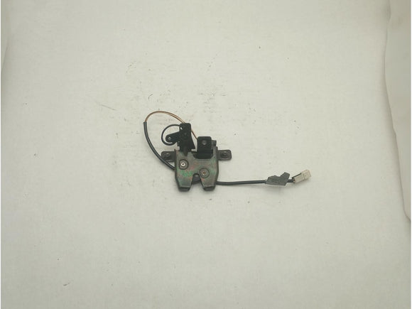 BMW 323i Trunk Lock Latch
