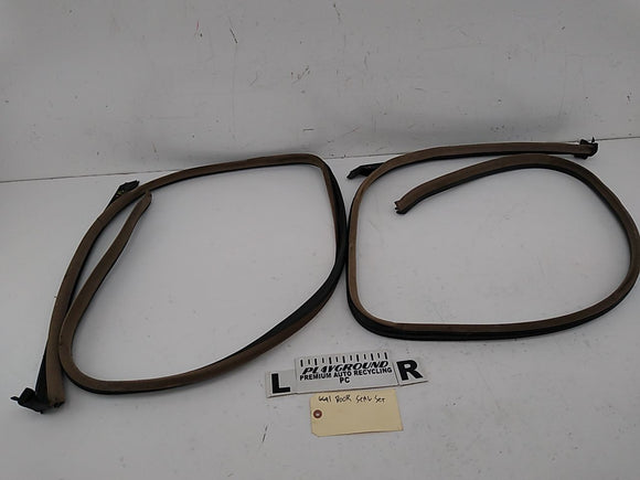 BMW 328i Pair Of Door Seal Moldings