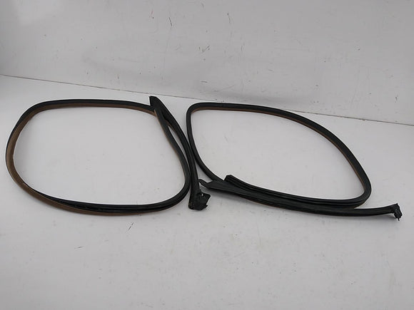 BMW 328i Pair Of Door Seal Moldings