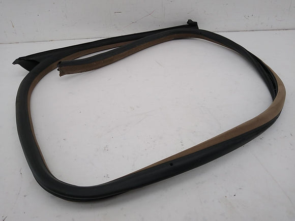 BMW 328i Pair Of Door Seal Moldings