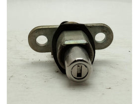 BMW 323i Trunk Cylinder Key