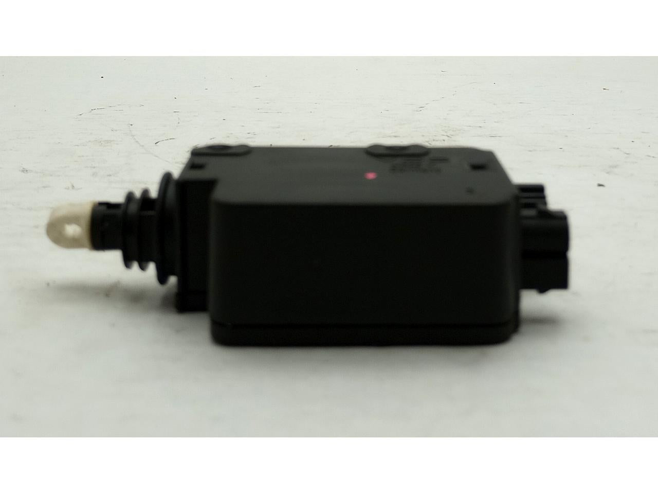 BMW 323i Trunk Lock Latch Actuator | Playground PAR