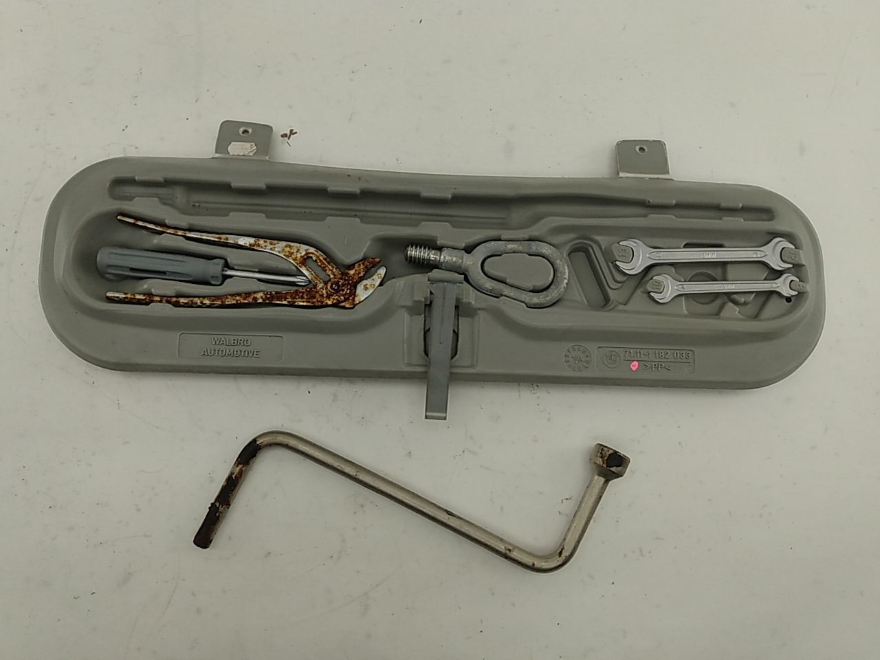 BMW 323i Spare Tire Tool Kit