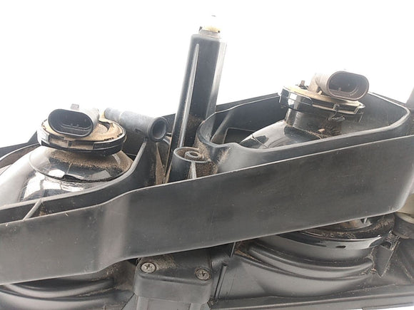 BMW 323i Passenger Right Headlight