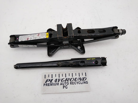 BMW 650i Vehicle Jack With Handle