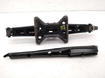 BMW 650i Vehicle Jack With Handle - 0