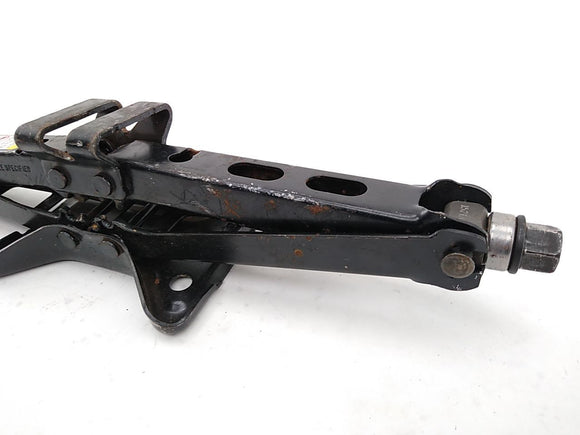 BMW 650i Vehicle Jack With Handle