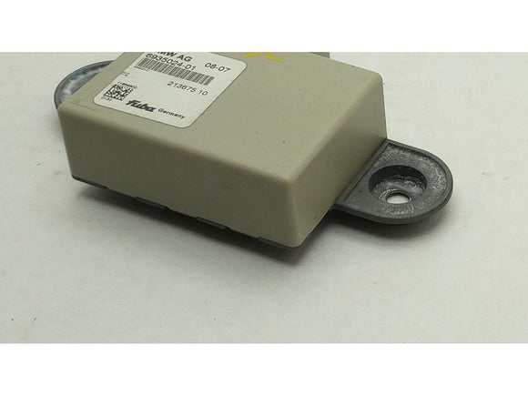 BMW 650i Antenna Booster Control Module