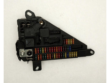 BMW 650i Trunk Fuse Box