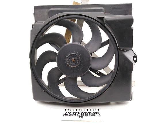 BMW 323i Radiator Fan Motor