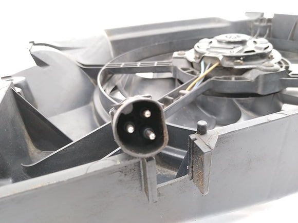 BMW 323i Radiator Fan Motor