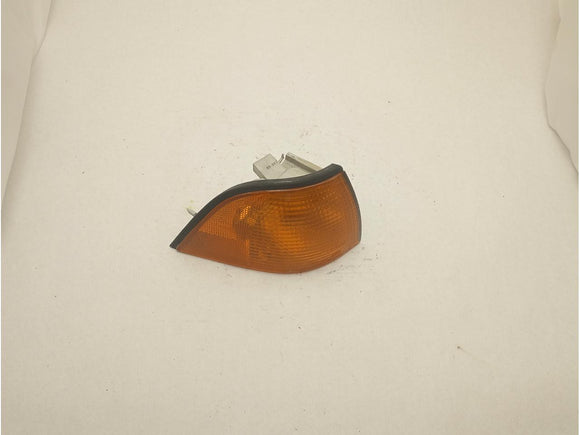 BMW 328i Passenger Right Front Turn Signal Light
