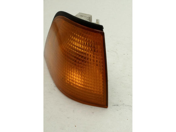 BMW 328i Passenger Right Front Turn Signal Light
