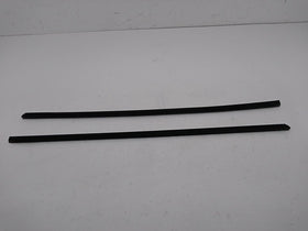 BMW 650i Pair Of Door Window Seal Moldings - 0