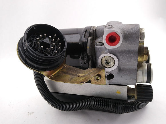 BMW 323i ABS Pump