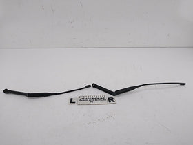 BMW 323i Pair Of Front Wiper Arms