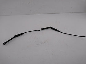 BMW 323i Pair Of Front Wiper Arms - 0