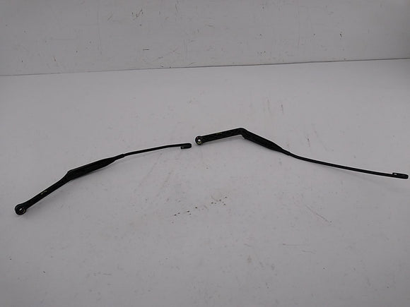 BMW 323i Pair Of Front Wiper Arms
