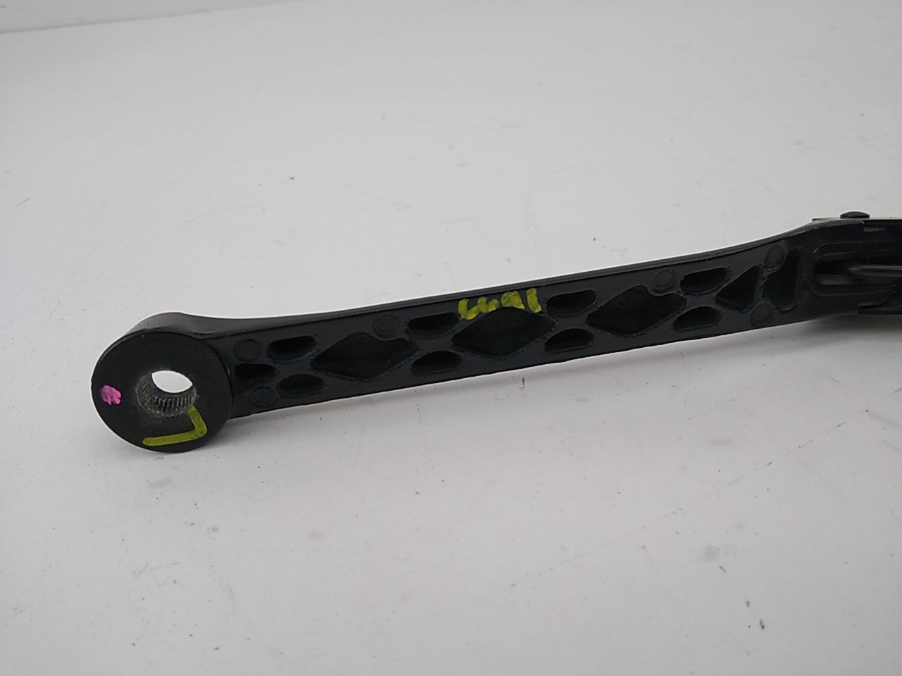 BMW 328i Pair Of Windshield Wiper Arms