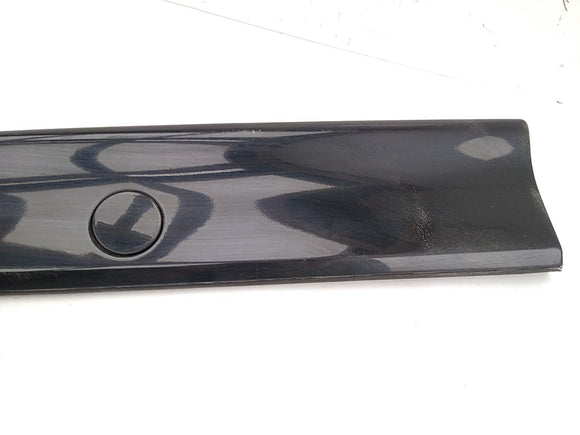 BMW 328i Pair Of Rocker Panel Side Skirt Moldings