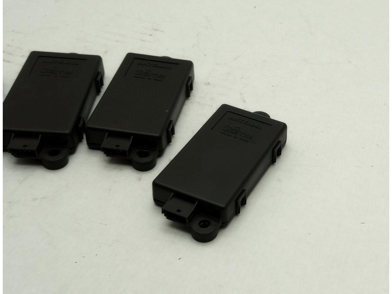 BMW 650i Set Of 4 Door Locking Alarm Antennas