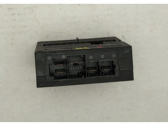 BMW 650i Integrated Power Supply Fuse Box