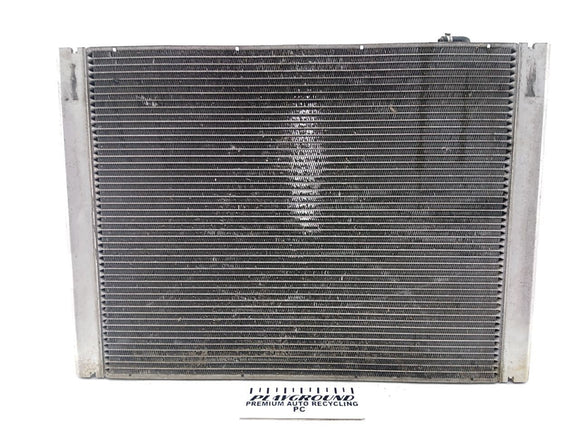 BMW 650i Radiator
