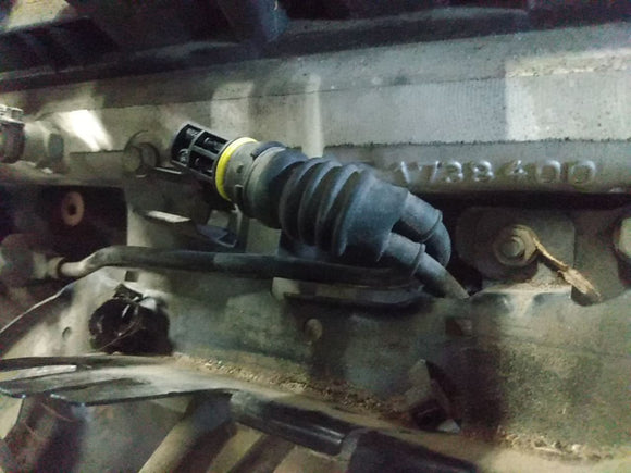 BMW 323i Engine Assembly