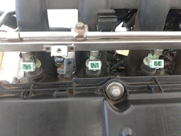 BMW 323i Engine Assembly