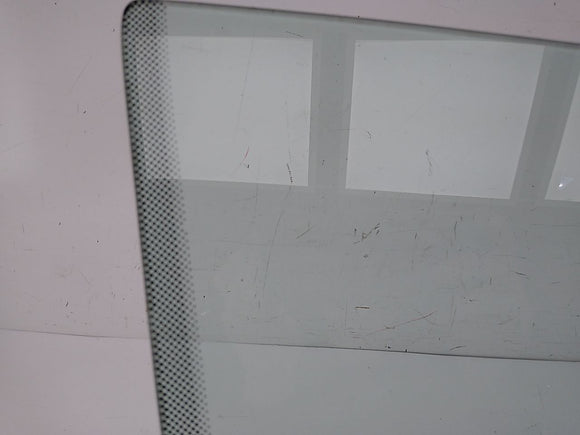 BMW 650i Passenger Right Front Door Window Glass