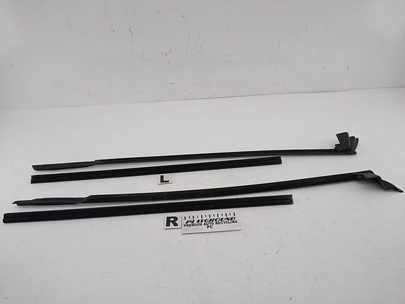 Saab 9-3 Pair Of Front Door Window Mouldings