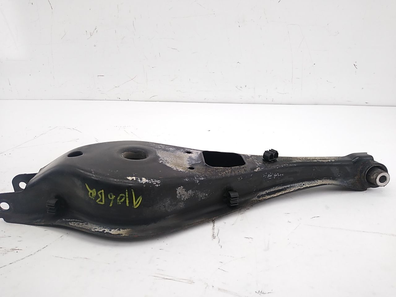 BMW 323i Pair Of Rear Lower Control Arms