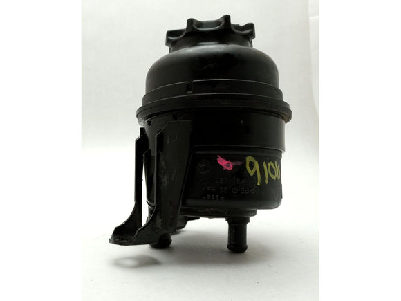 BMW 323i Power Steering Fluid Reservoir