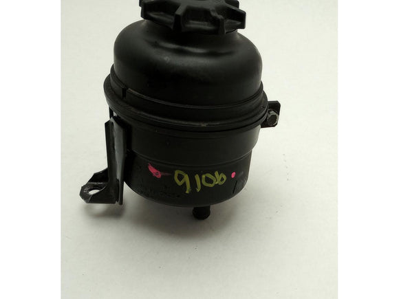 BMW 323i Power Steering Fluid Reservoir