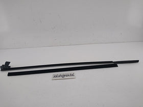 Saab 9-3 Pair Of Front Right Window Sweeps