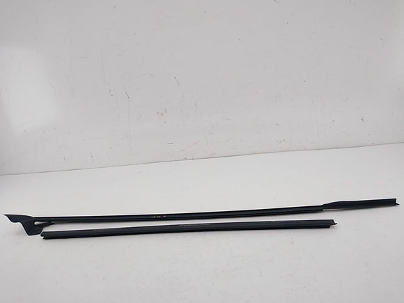 Saab 9-3 Pair Of Front Right Window Sweeps