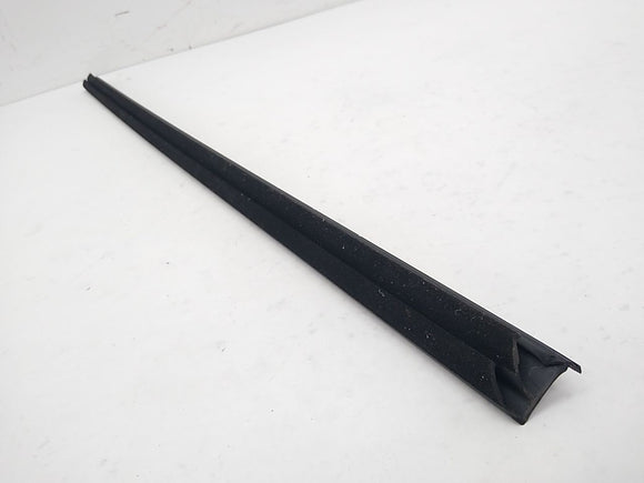 Saab 9-3 Pair Of Front Right Window Sweeps