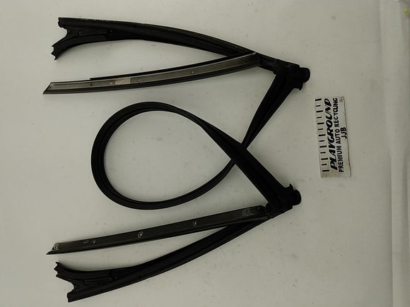 Saab 9-3 Pair Of Rear Window Moulding Trims