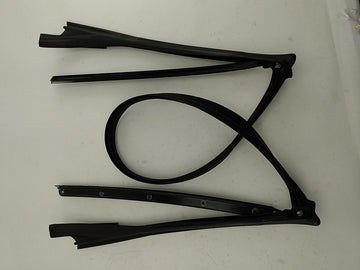 Saab 9-3 Pair Of Rear Window Moulding Trims - 0