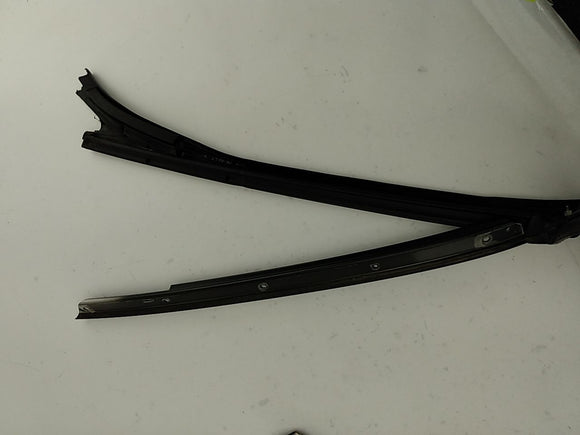 Saab 9-3 Pair Of Rear Window Moulding Trims