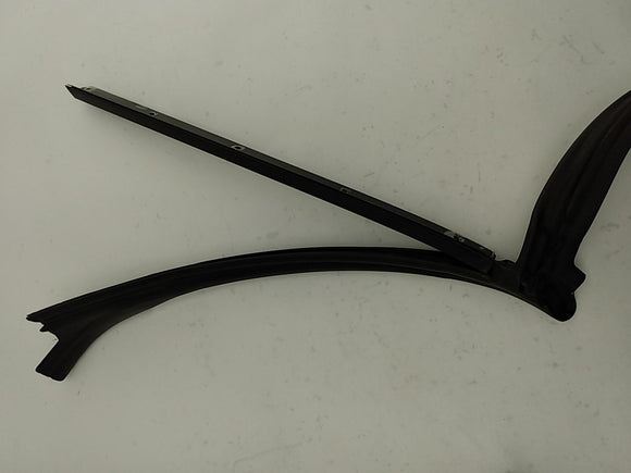 Saab 9-3 Front Windshield Moulding