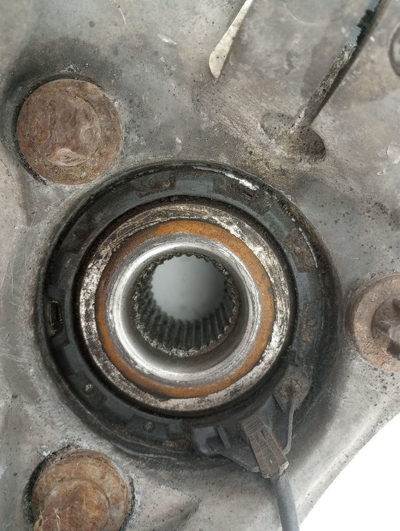 Saab 9-3 Passenger Right Front Spindle Knuckle Hub