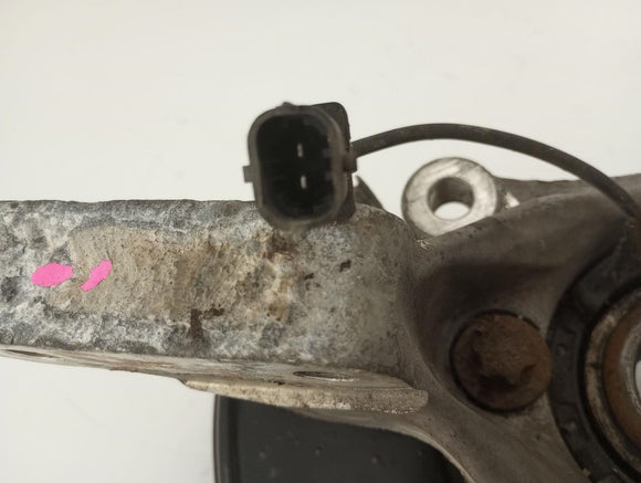 Saab 9-3 Driver Left Front Spindle Knuckle Hub