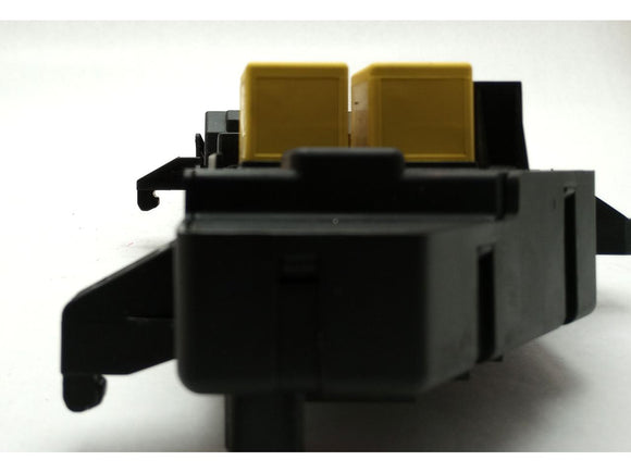Saab 9-3 Front Cabin Fuse Box Relay