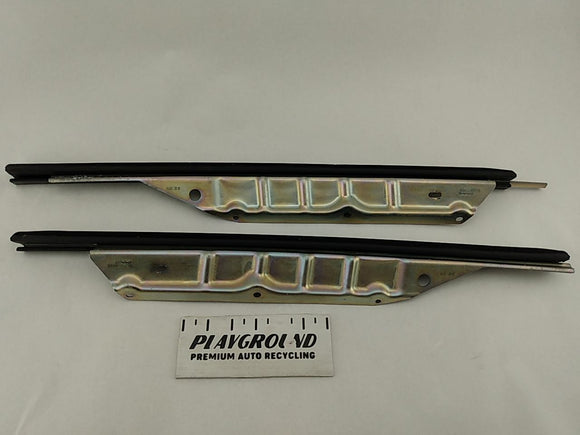 Saab 9-3 Pair Of Rear Quarter Window Sweeps